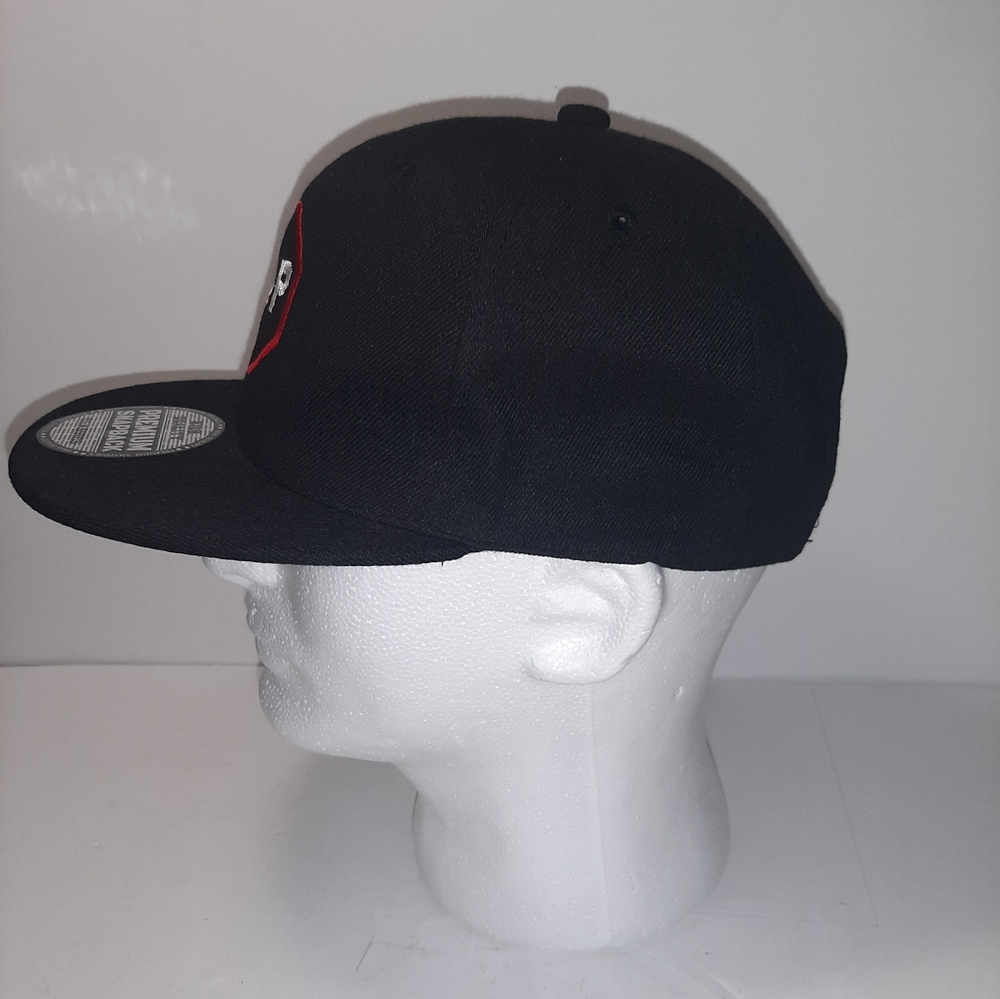 Stop 6 hat - Picture 3 of 6